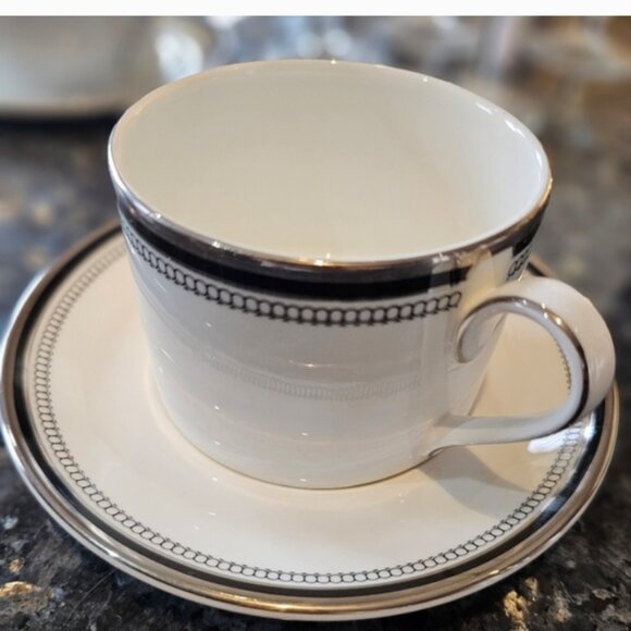 ROYAL DOULTON cup tea cup set - Picture 2 of 6